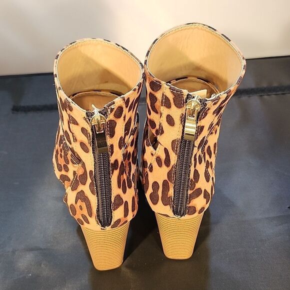 BRAND NEW NY&C BLOCK HEEL CUT-OUT POINTED-TOES BOOTIES G1 - Picture 9 of 15